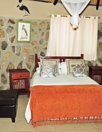 Phomolo Safari Lodge
