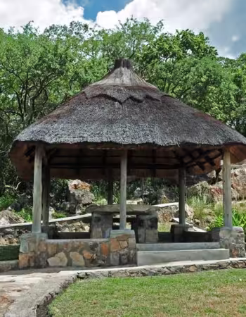 Phomolo Safari Lodge