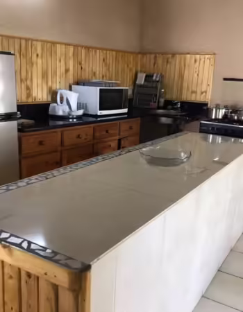 Hideaway Lodge