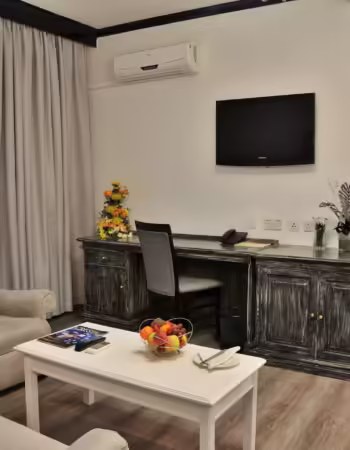Cresta Churchill Hotel