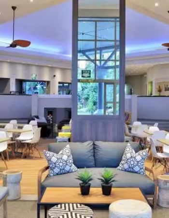 Cresta Sprayview Hotel