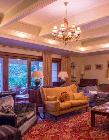 La Rochelle Country House