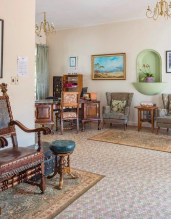 La Rochelle Country House