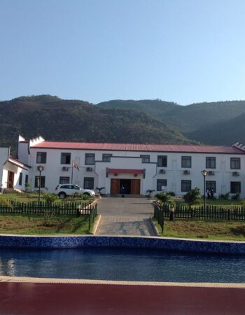 Golden Peacock Villa Hotel