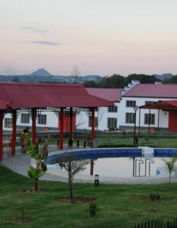 Golden Peacock Villa Hotel