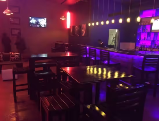 East 68 Pub and Grill