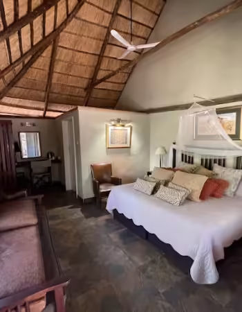 Hermits Peak Guest Lodge