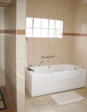 Khanondo Guest House