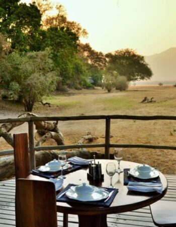 Mana Pools Safari Lodge