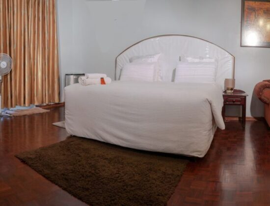 Flame Lilly Lodge Bulawayo