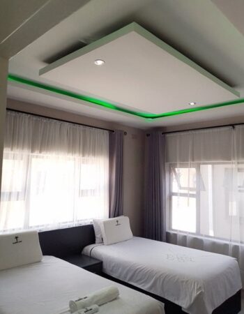 Palmview Guest Lodge