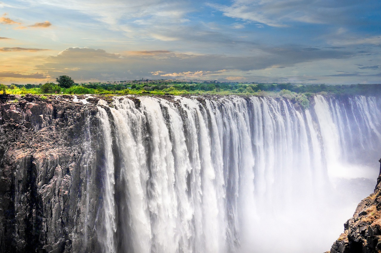 Victoria Falls Waterfalls Cascading