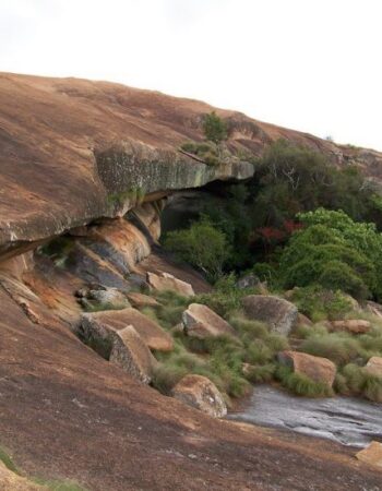 Domboshawa Caves