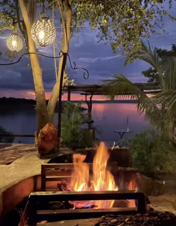 Rusteak Lakeside Cottages