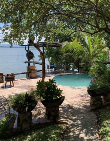 Rusteak Lakeside Cottages