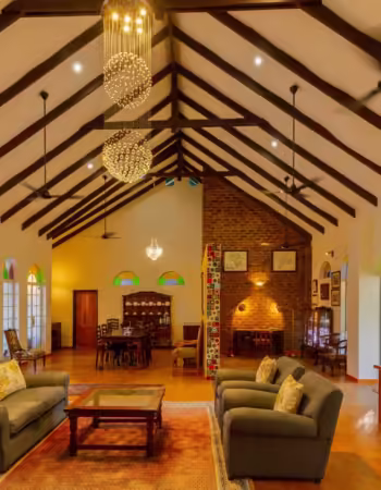 The Courtney Lodge