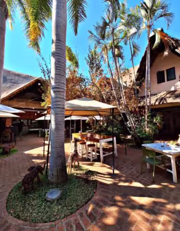 Brooks Cafe & Deli Vic Falls